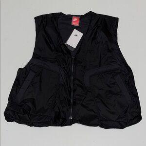 Nike Tech Vest Men's L Woven Black Short  full zip 3 pockets Lightweight $180